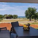 Seaview *