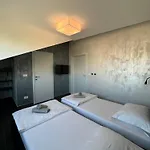 Seaview Apartamento *