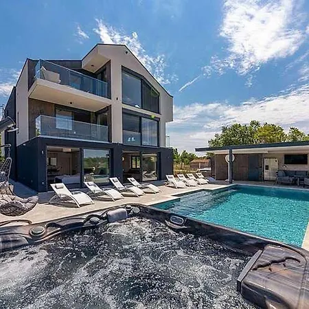 Апартаменты Seaview *