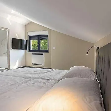 Apartment Seaview Funtana