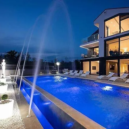 Seaview Апартаменты Фунтана
