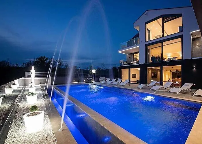 Seaview Daire Funtana